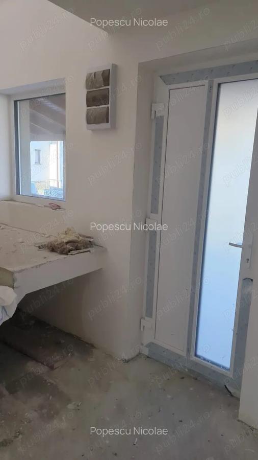 Casa tip duplex - 2 locuinte cuplate - 10 camere - semifinisat - 2