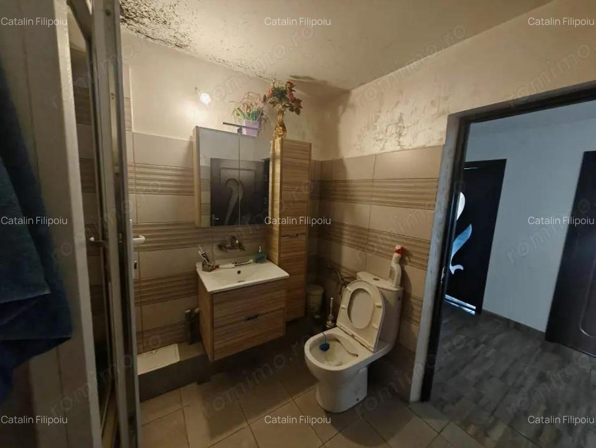 Constructie S+P+1E+M si teren generos 2014 mp, I.L. Caragiale, Dambovita - 13