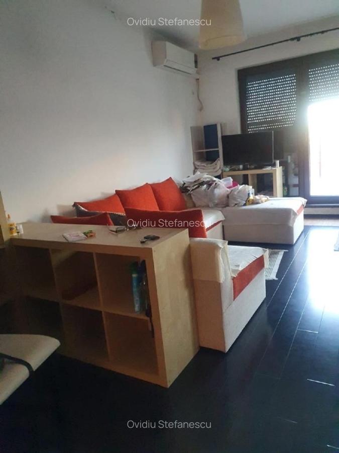 Apartament cu 3 camere decomandat în 1 Mai - 2