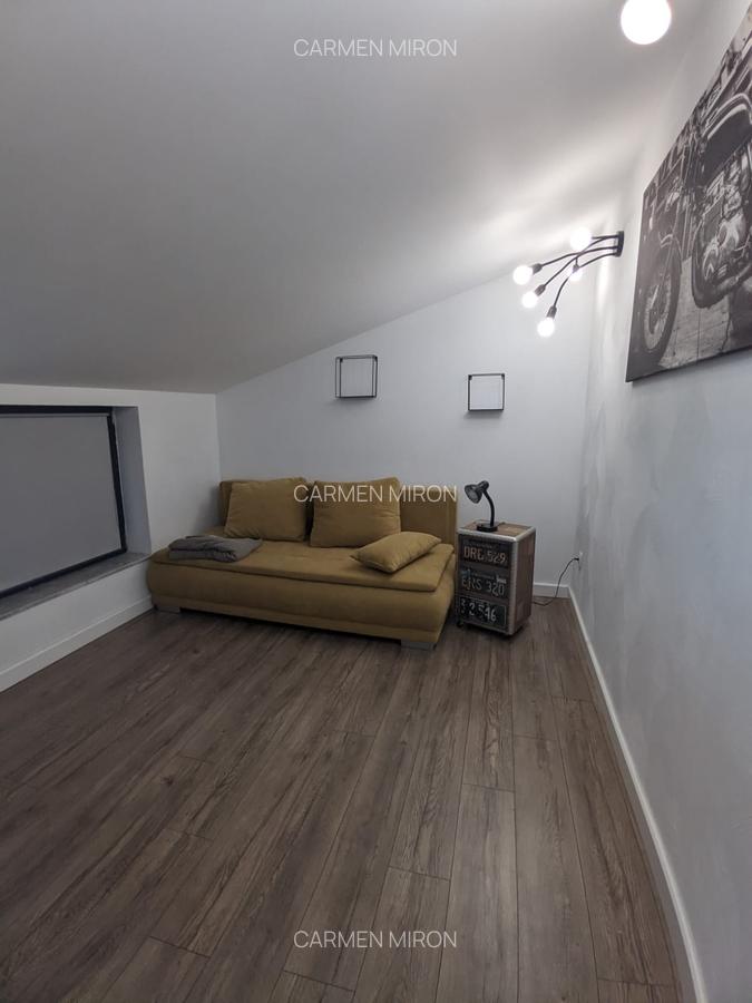 Apartament cu 3 camere semidecomandat în Central - 10