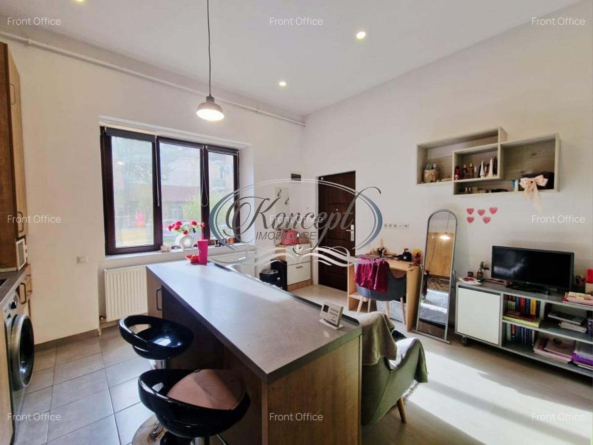 Investitie ideala: casa cu 2 unitati locative si curte, str. Horea - 7