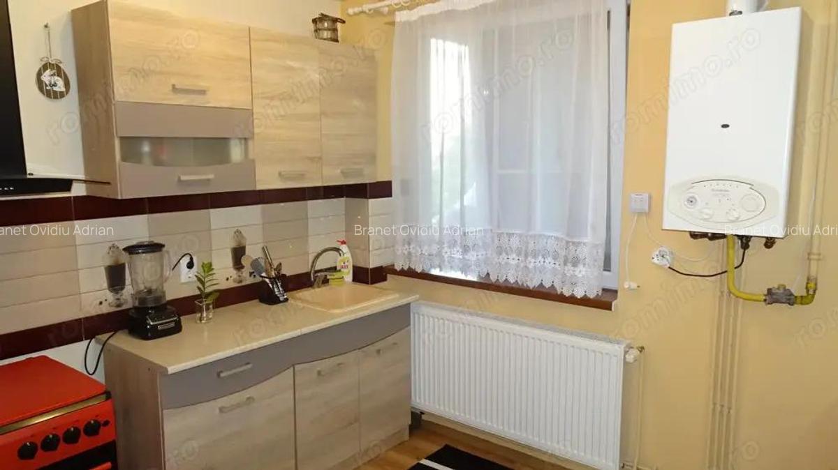 Inchiriez apartament 2 camere in Deva, zona ultracentrala (Casa de Cultura), etaj 1, - 11