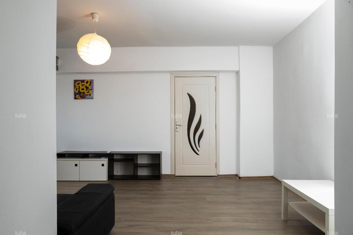 Apartament renovat 2 camere de vanzare Piata Rahova - 3
