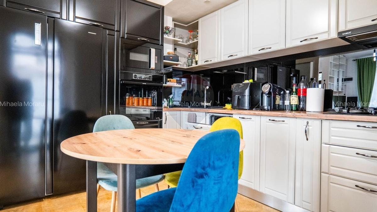 Vanzare - vila 4 camere de complet mobilata, str. Caisului - Dobroesti - 22