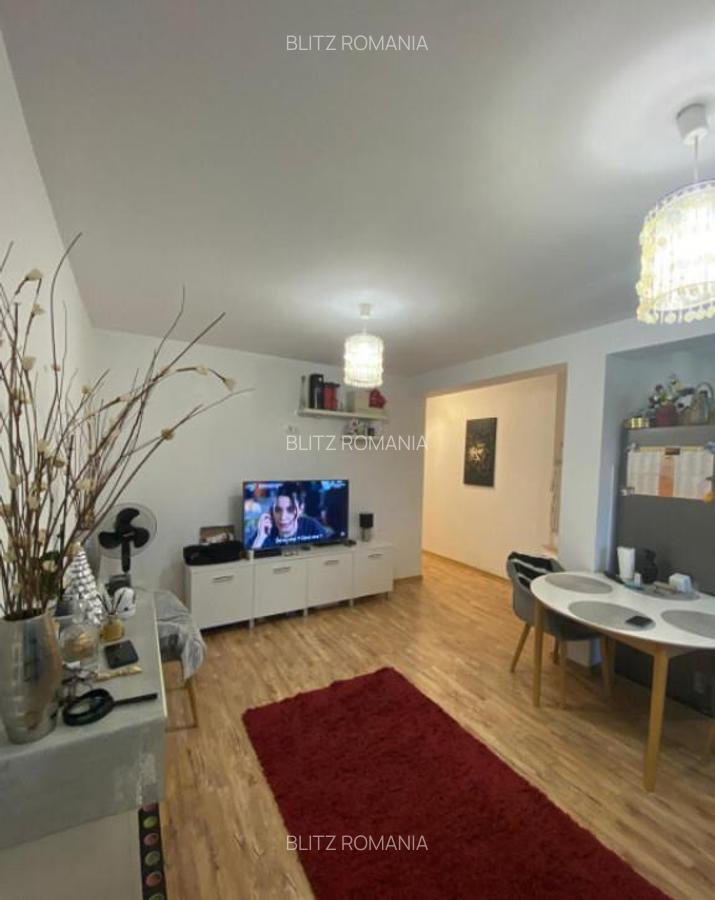 Apartament de vanzare, cu 3 camere, 120 mp, zona Marul de Au - 6