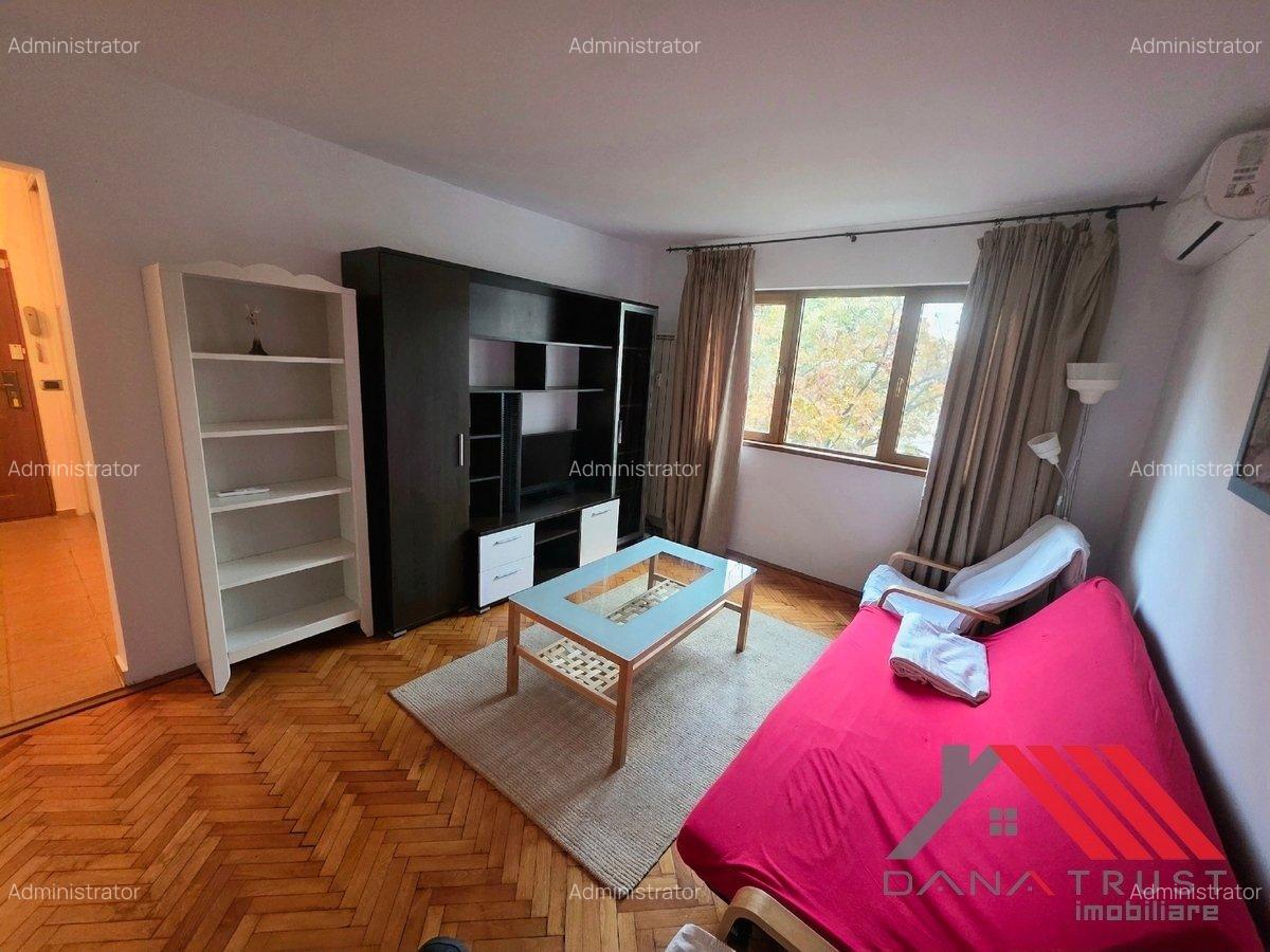 Iulius Mall – Circumvalatiunii – Ap 2 cam - 350 euro - 9
