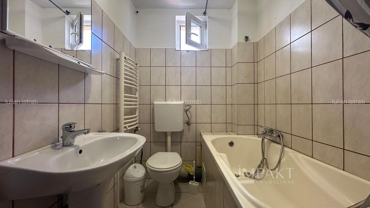 Imobil cu 5 apartamente separate, ideal pentru investitie - zona UMF! - 14