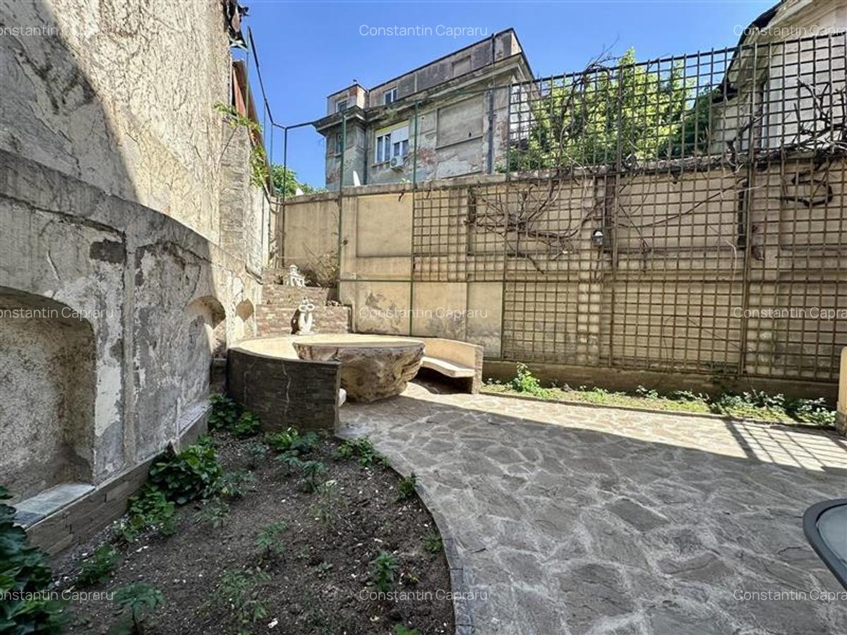 Vila brancoveneasca pretabila: birouri, clinica, ceainarie - 14