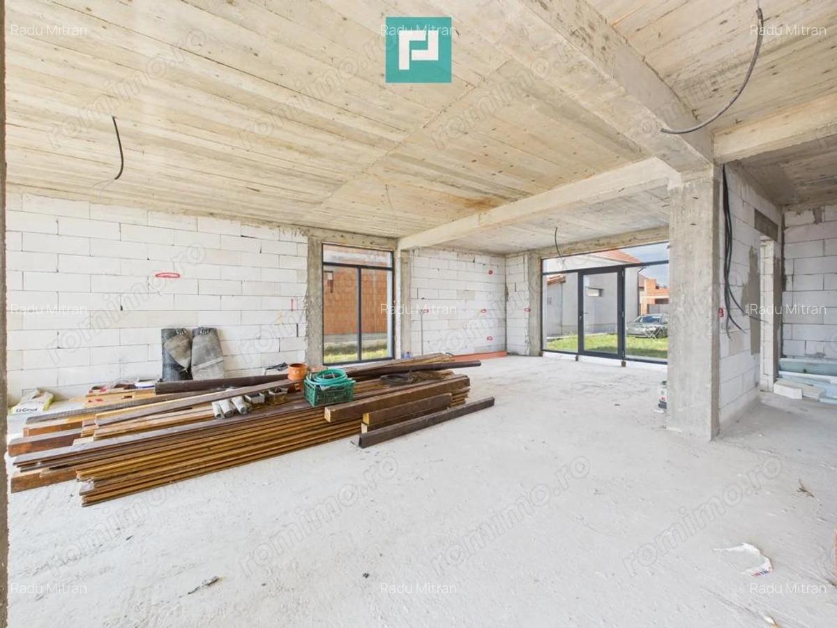 Casa cu etaj la gri in Zimandul Nou - 2