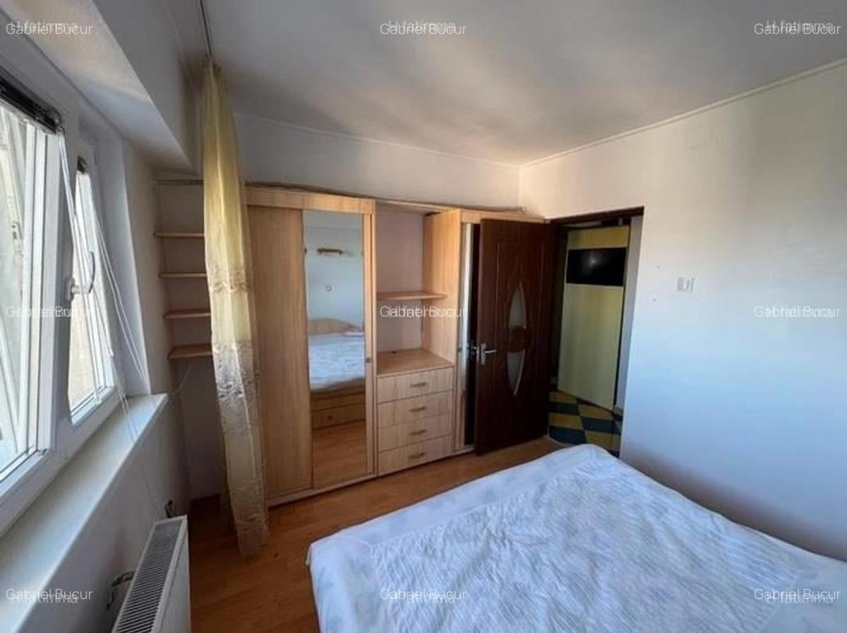 Inchiriere Apartament 4 Camere Semidecomandat Bd.Alexandru Obregia - 7