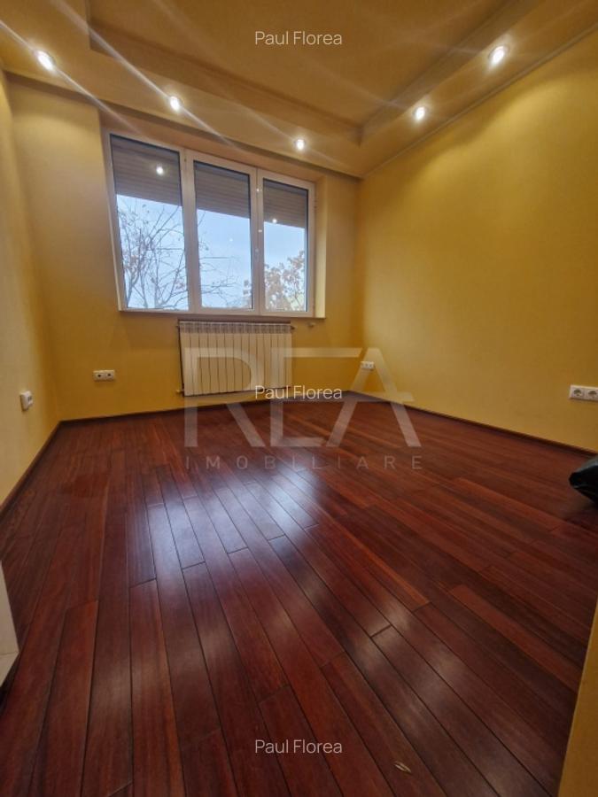 Apartament cu 3 camere la 13 minute de mers pe jos de metroul 1 Decembrie 1918 - 14