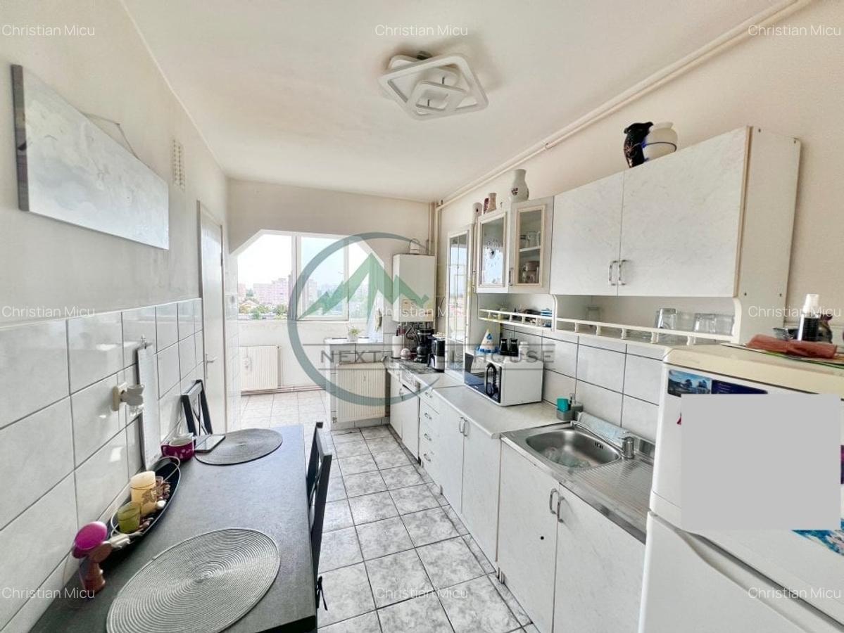 Apartament 3 camere, decomandat - 2