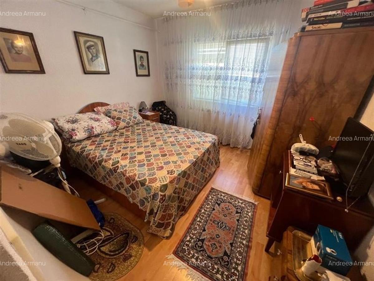 Apartament cu 3 camere decomandat - 70 mp - Zona Adriatica, Str. Aleea Visinului - 2