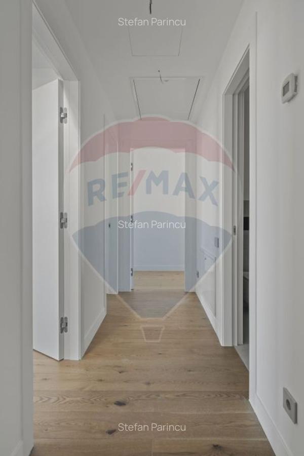 Vila superba de vanzare cu 5 camere in Tunari - Amber Forest - 18