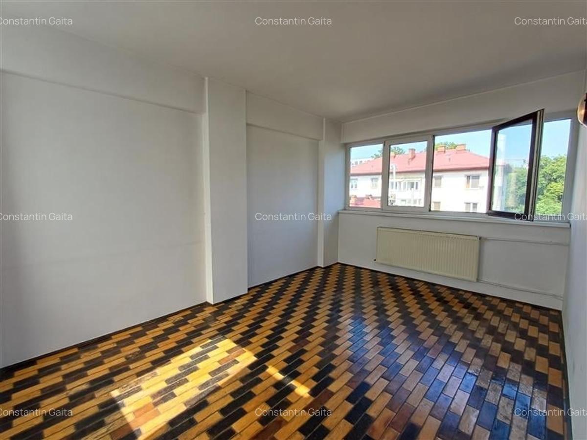 Casa 7 camere - 232 s.u. - Piata Domenii - comision 0% - 12