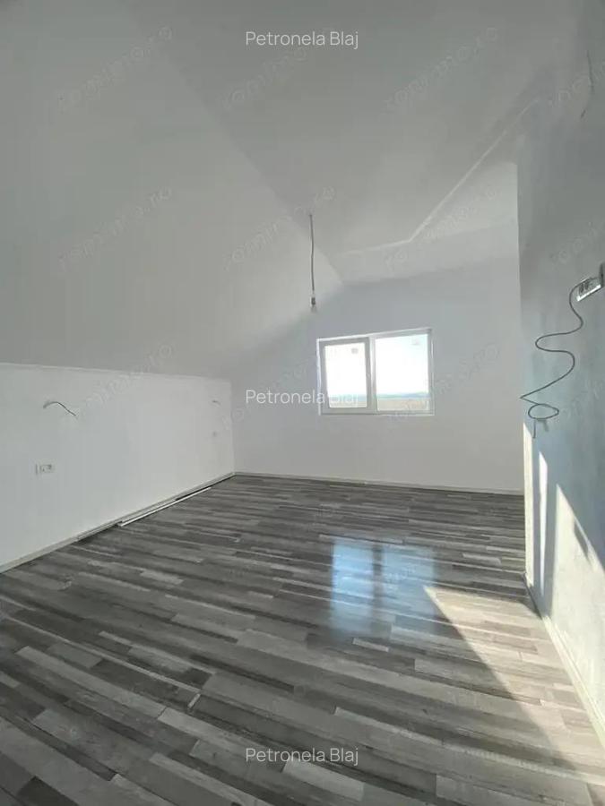 1/2 Duplex -OFERTA - Pret valabil pana la 31 Iulie - 5