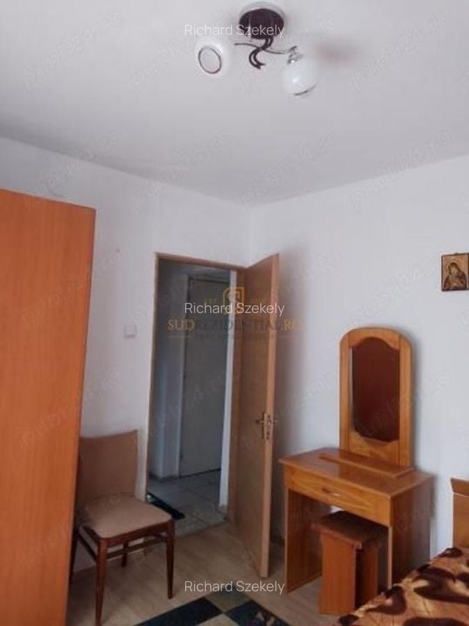 3 camere, Nasaud 3/8, decomandat, 0% comision - 5