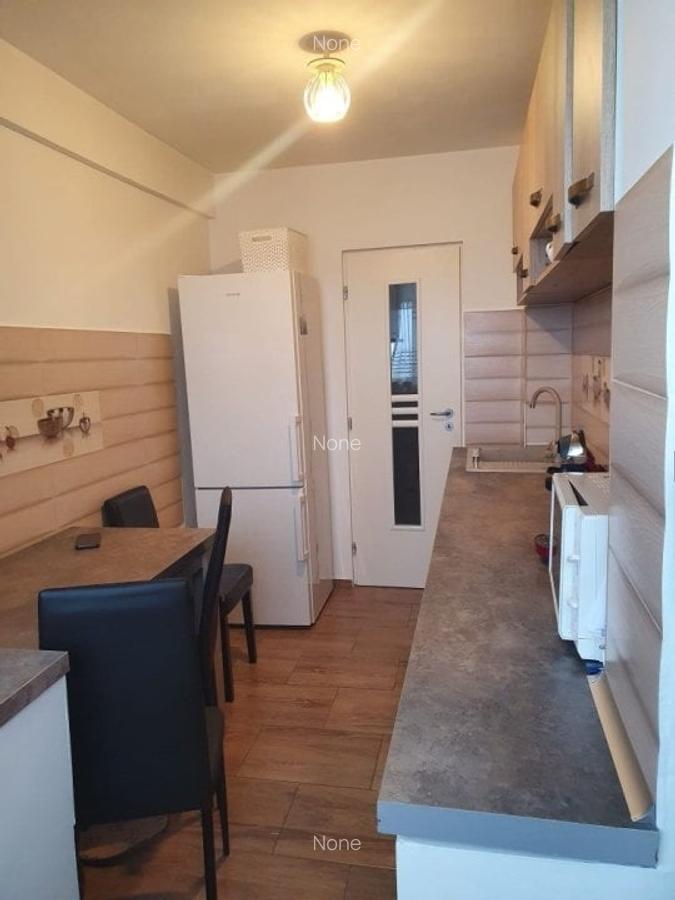 Apartament cu 3 camere decomandat, mobilat în Tătărași - 3