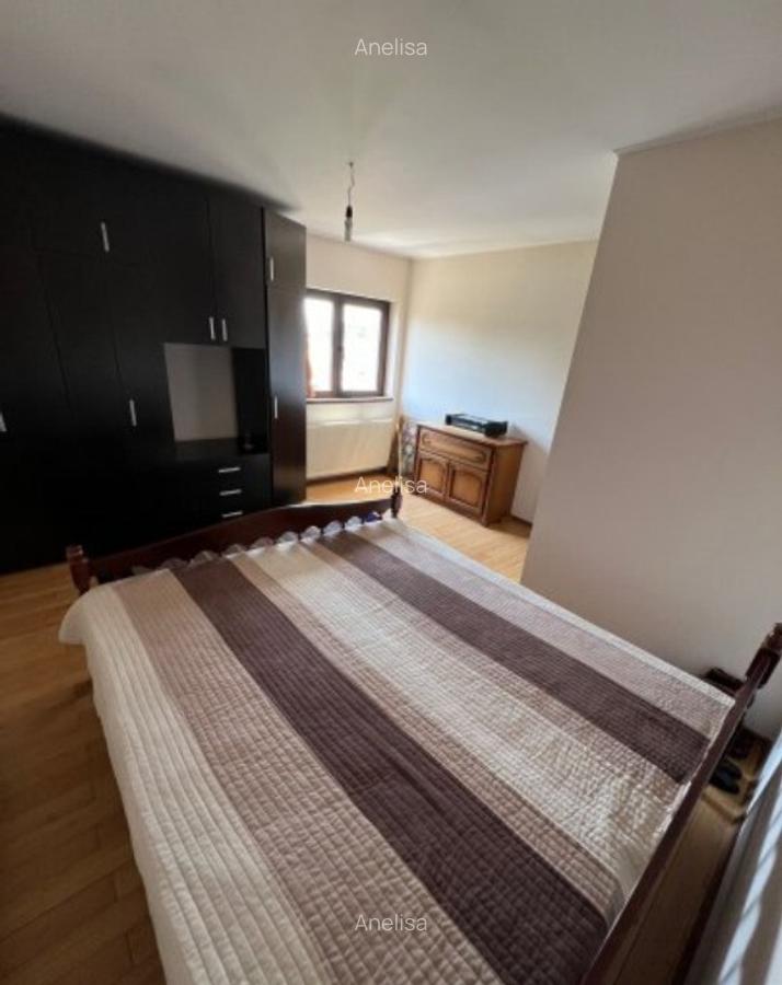 Casa 5 camere, P+1+Pod, toate utilitatile - 7