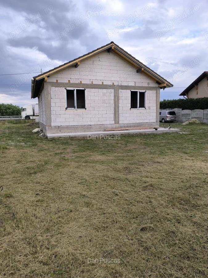 Vand casa noua in Nojorid (la ro?u) - 5