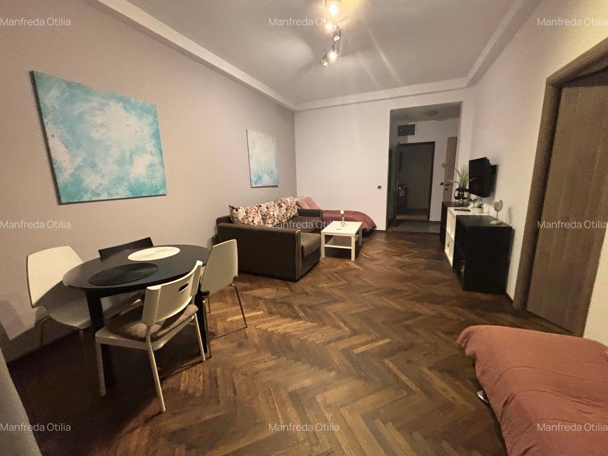 Vanzare apartament cu 4 camere  C.A. Rosetti - 15