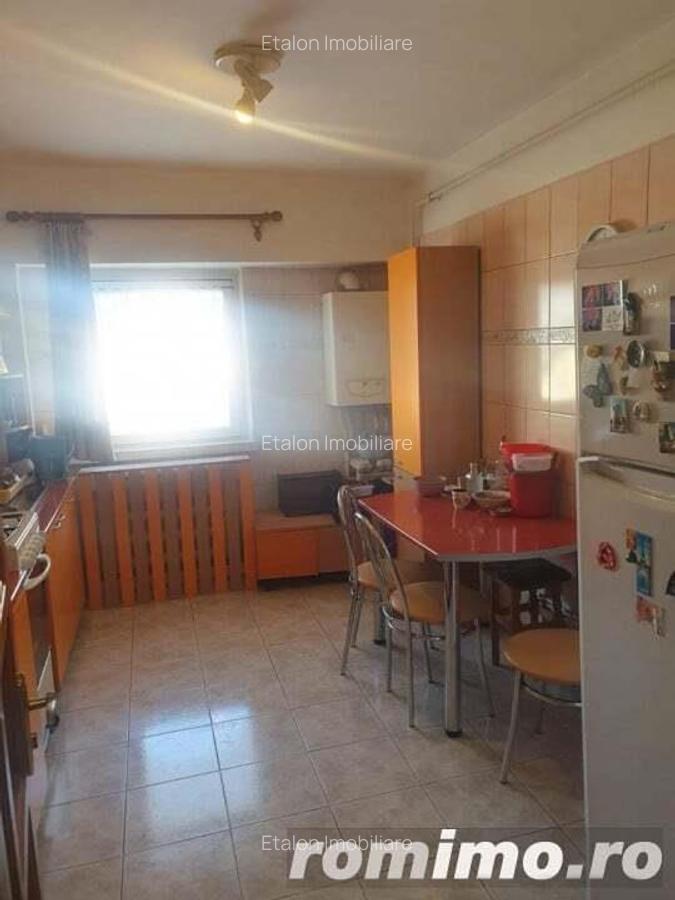 Ap 4 camere, 96 m utili, boxa 40 mp, Calea Romanului - 14