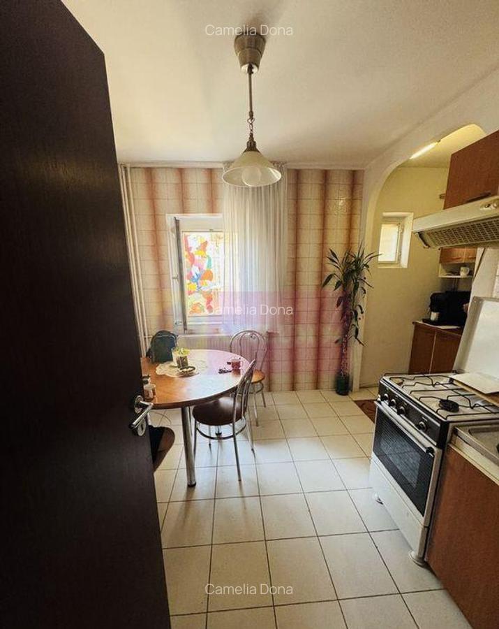 Vanzare apartament de 3 camere Tineretului-Pasaj - 6
