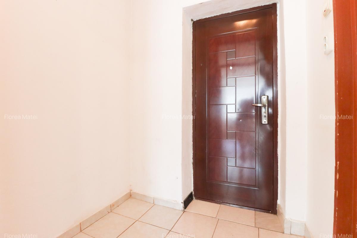 Garsoniera Rawa – ideală să o renovezi pe gustul tău – - 11
