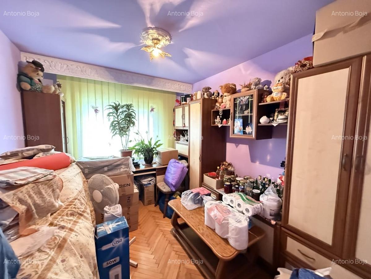 APARTAMENT 4 CAMERE, ZONA MICRO 17 - 4