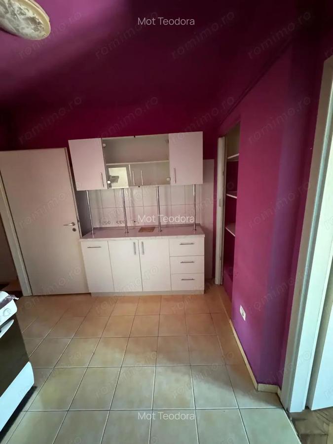 De inchiriat apartament 2 camere Piata 700 - 7