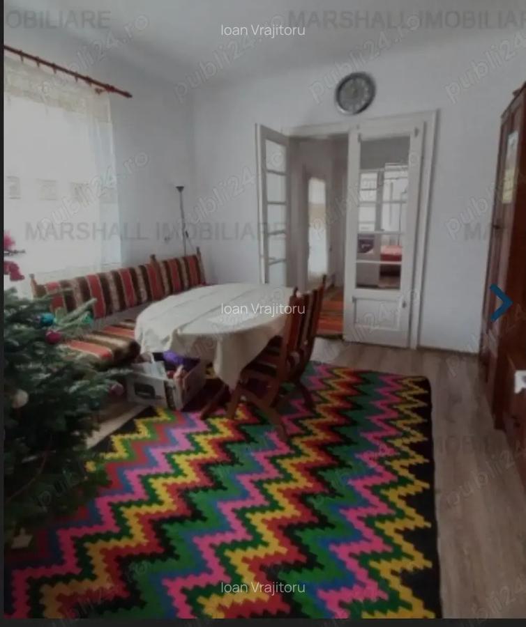 Vand casa cu 3 camere CENTRAL - 14