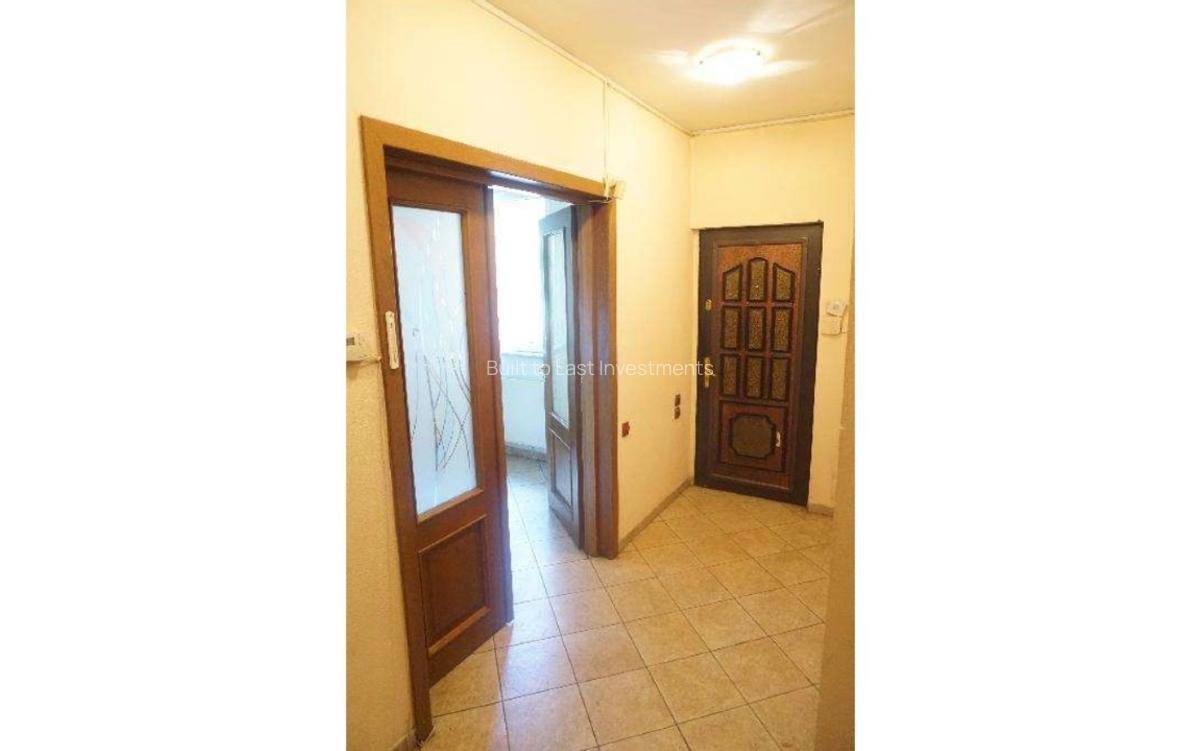 Vilă de închiriat – Zona Icoanei birouri cabinete firme - 9 Vilă de închiriat – Zona Icoanei birouri cabinete firme - 9