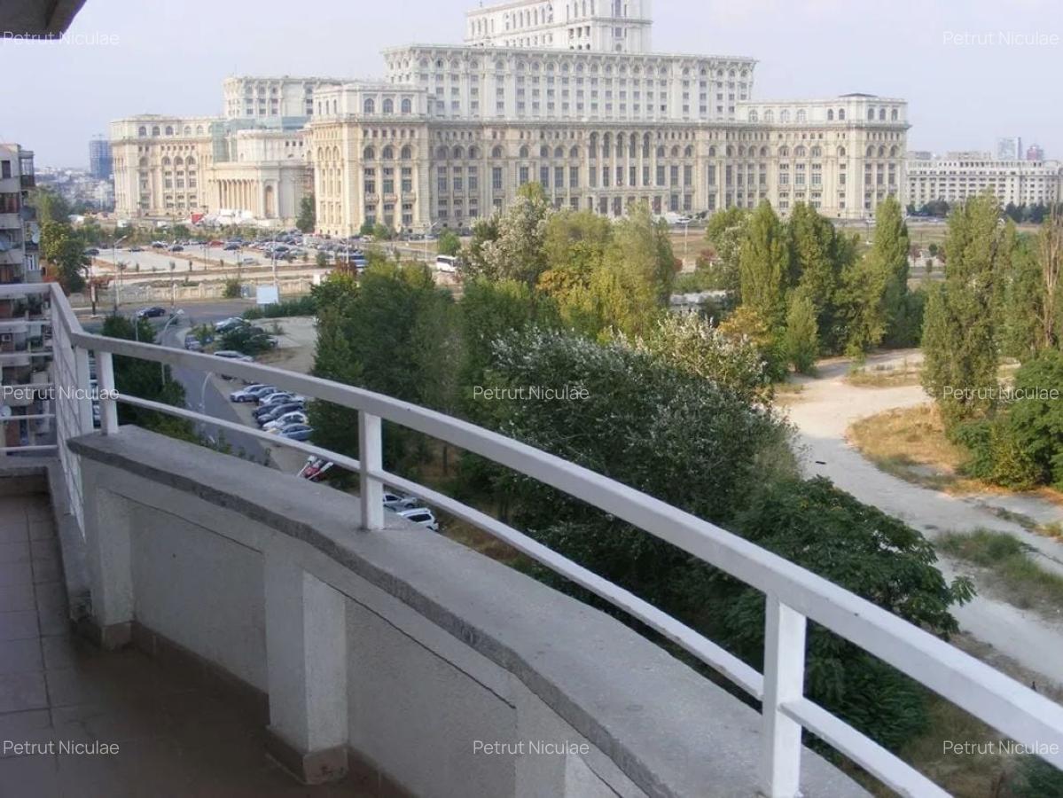 AP 2 CAM VAV PALATUL PARLAMENTULUI, MARRIOT, CENTRALA PROPRIE, BLOC 2001 - 8