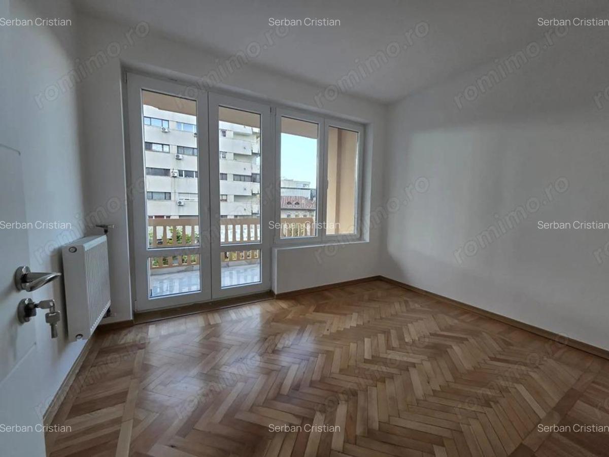 Romana Coloane apartament 3 camere de vanzare - 16