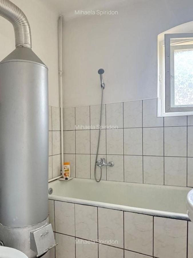 CASA CU POTENTIAL IN CARTIERUL FLORILOR - 7