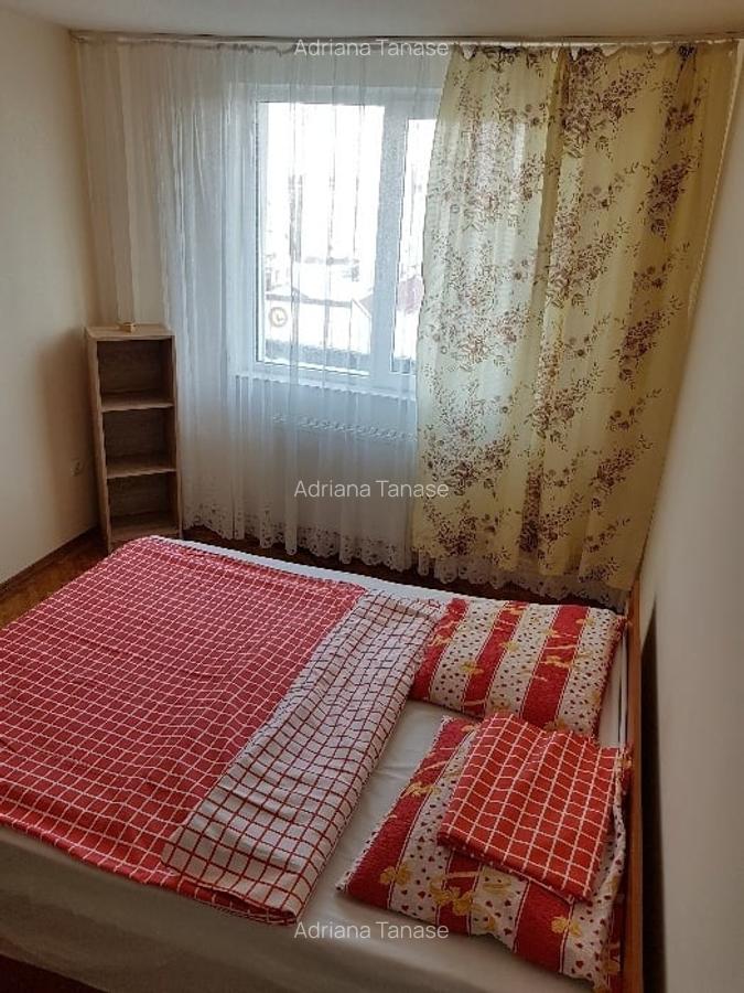 Apartament cu 3 camere 67 mp, etaj intermediar,  situat in zona Vlahuta - 2