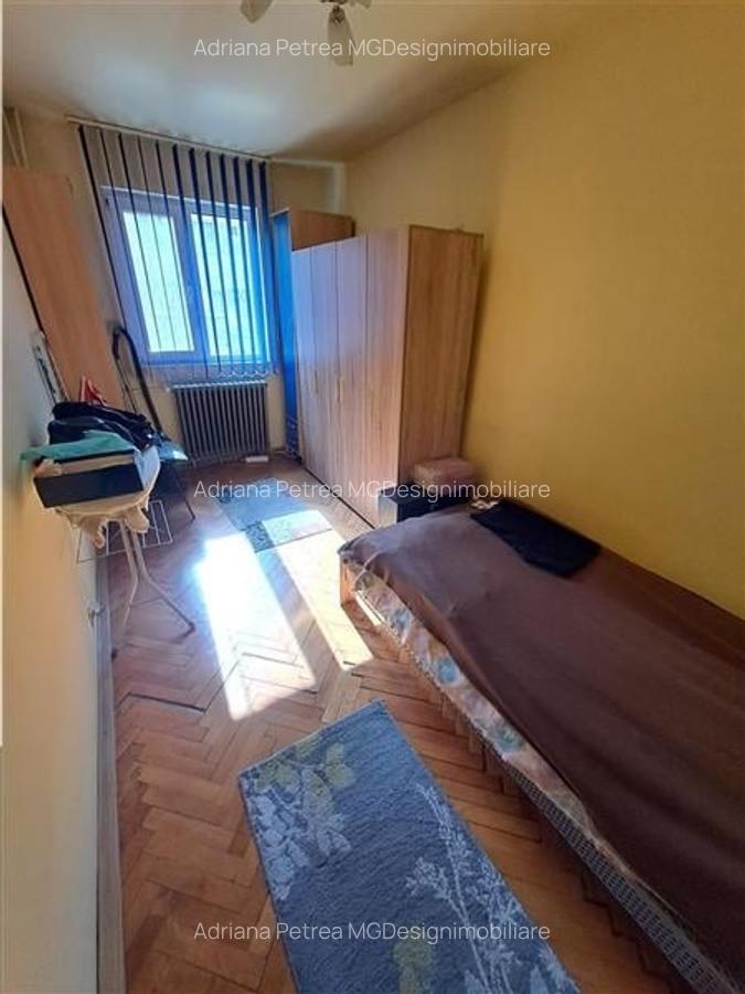Apartament cu 3 camere decomandat în Dacia - 16