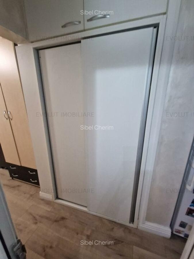 Apartament 3 camere de vanzare decomandat Inel 2 - 21