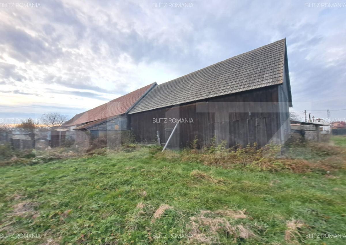 Casa de vanzare, 5 camere, teren generos de 1.290 m2, zona - 4