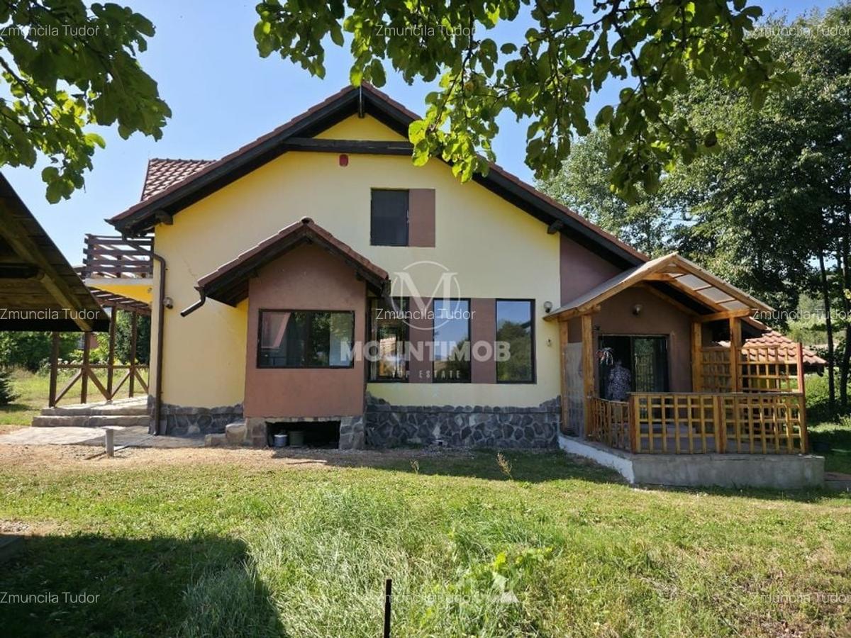 Casa de vacanta in inima padurii, 150 mp/utili, teren 1960 mp, Vulcan - 2