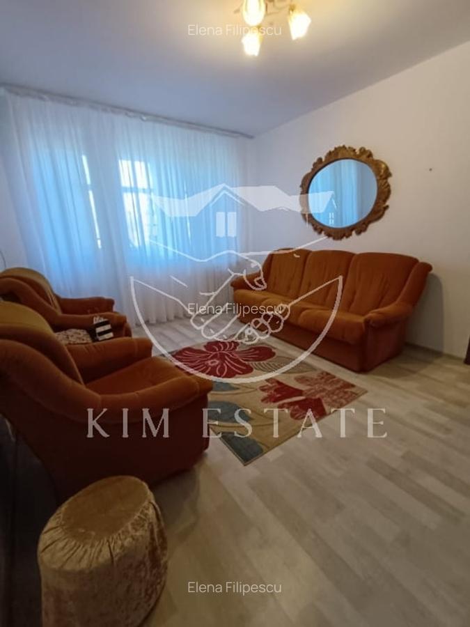 De vanzare apartament  3 camere Tomis 3 - 6