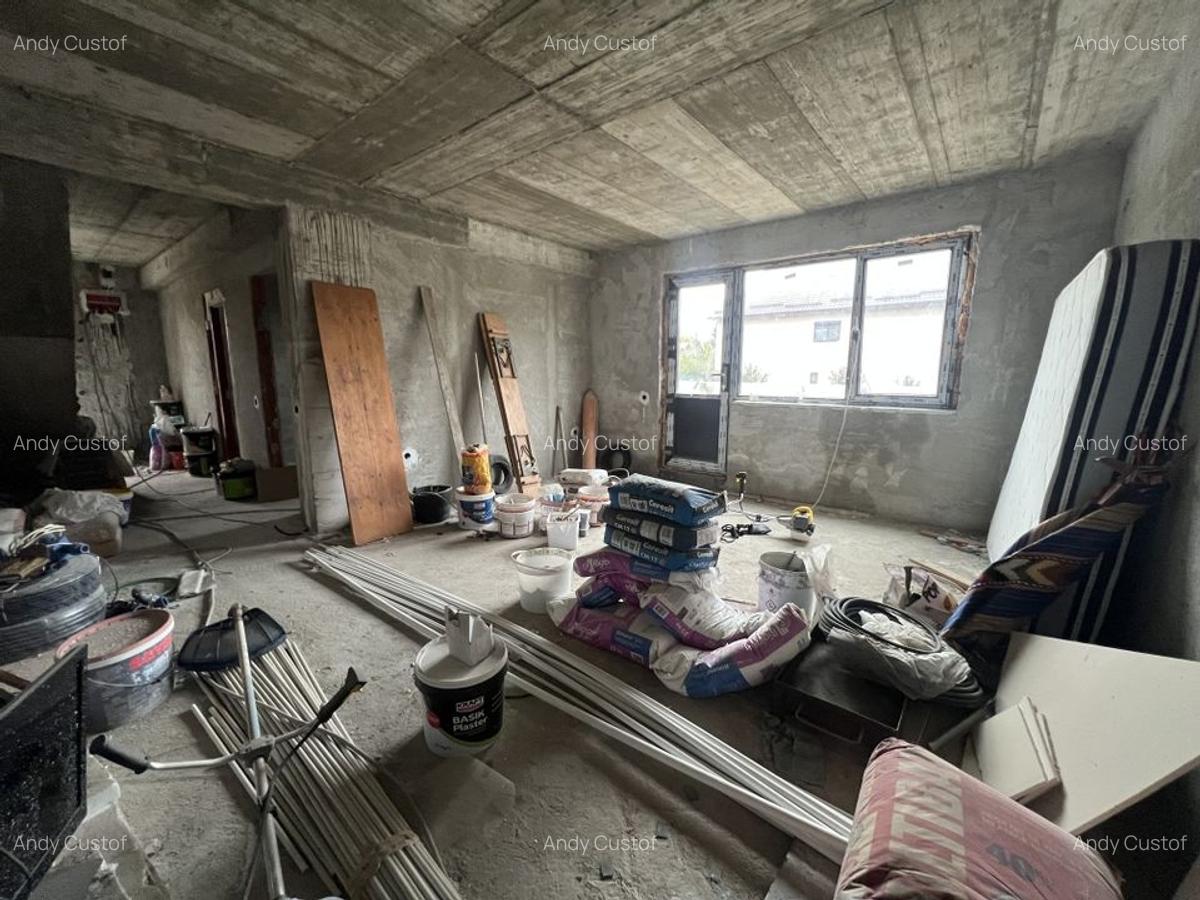 Duplex la gri 175 mp utili 58 mp demisol curte 180 mp  3 bai 3/4 dormitoare - 23