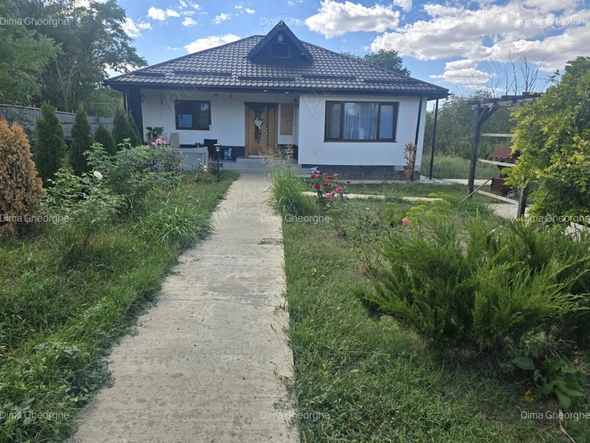 Casa de vanzare,teren2480m - 4