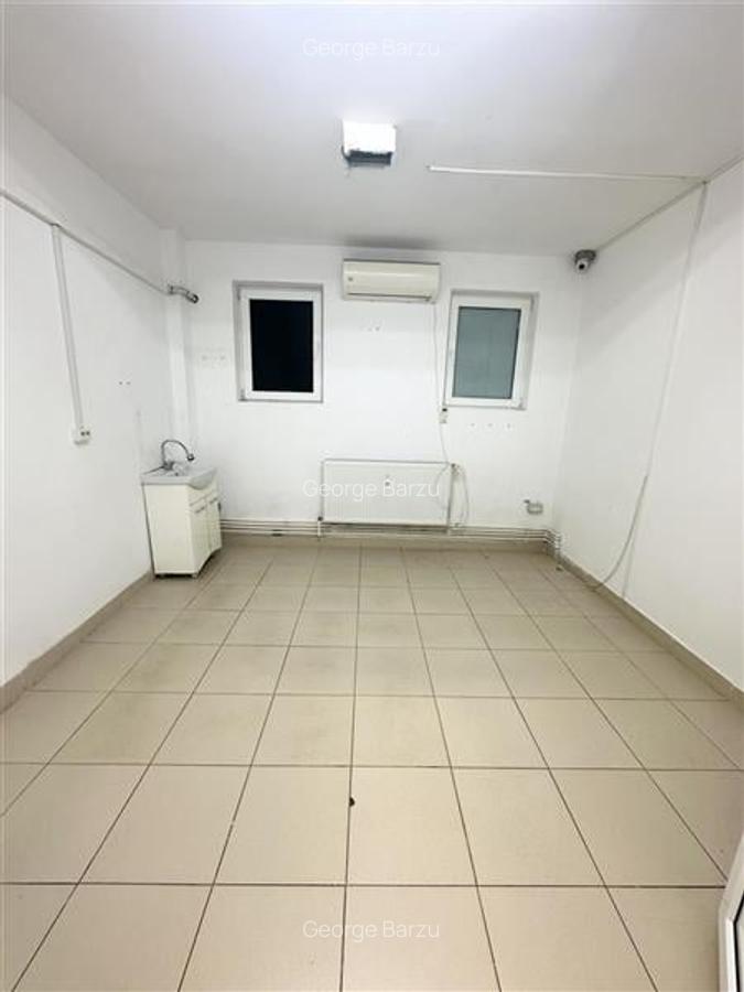 Spatiu comercial foarte spatios, ideal pentru clinici medicale, zona Brotacei - 5