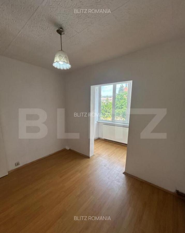 Apartament de vanzare, cu 4 camere, 82 mp, zona Calea Bucure - 7