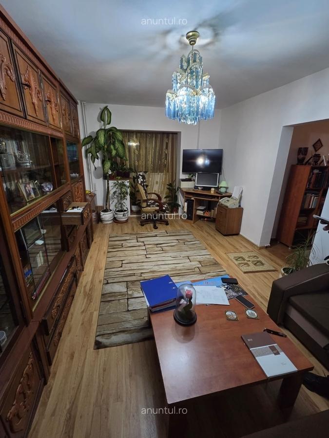 Vacaresti, Piata Timpuri Noi - 14