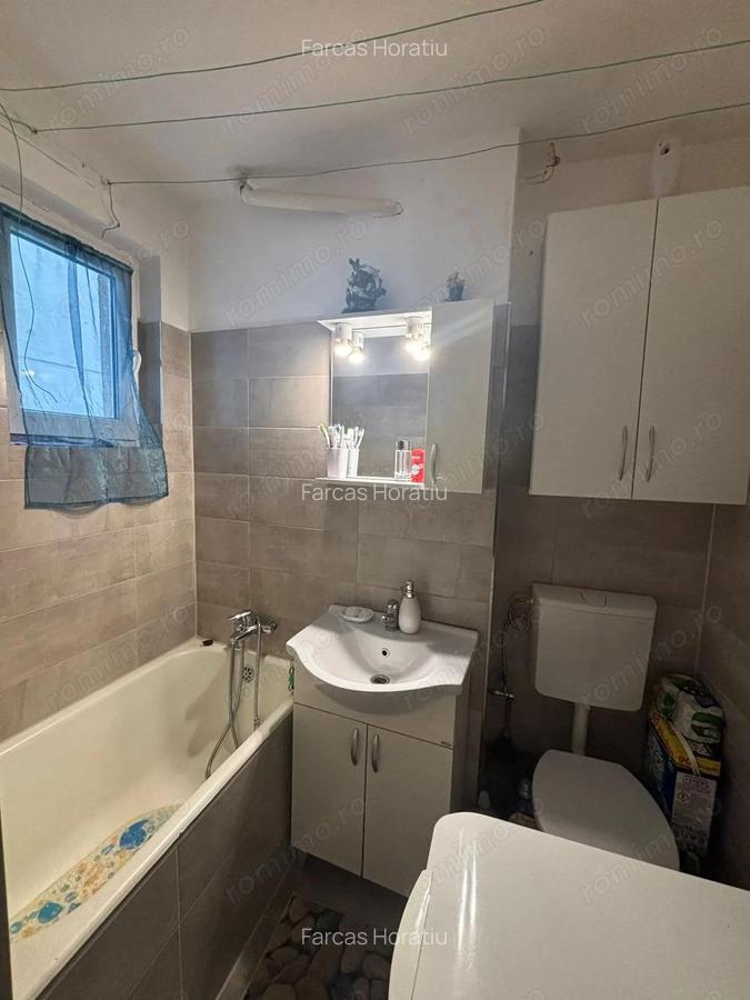 Mureseni - Vanzare apartament 2 camere - Str. Hunedoara - 1