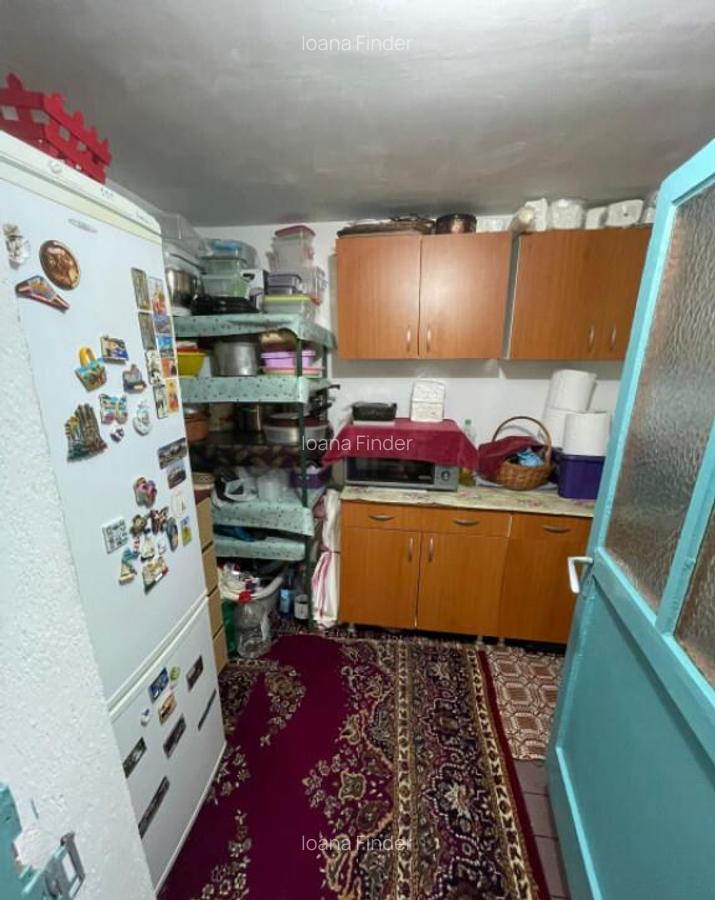 Casa cu 3 camere, garaj ?i curte spa?ioasa zona Giul - 6