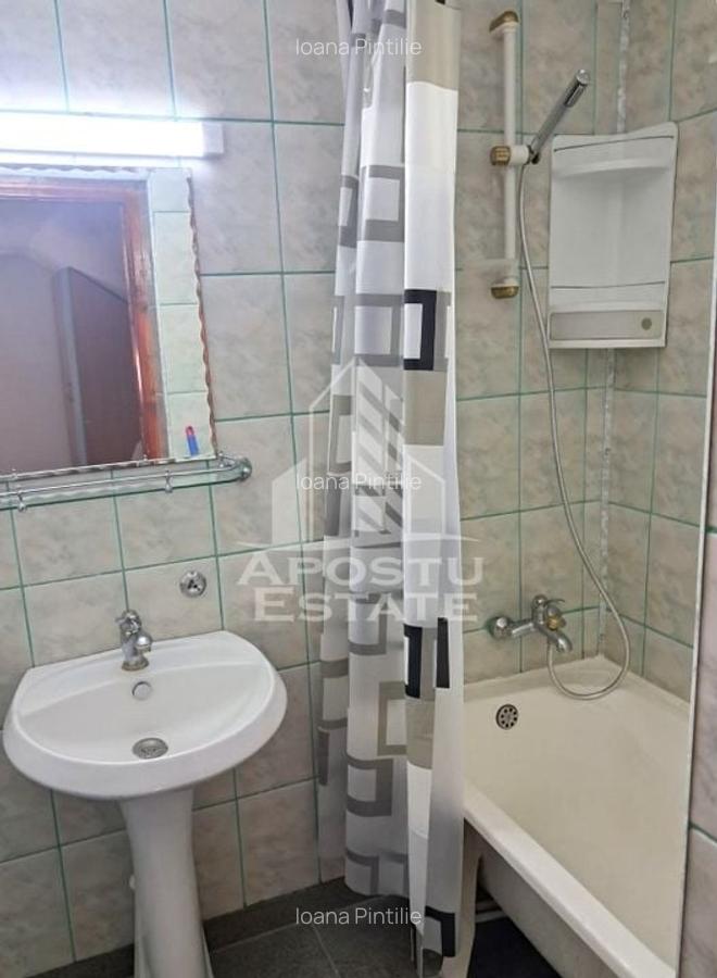 Apartament cu 4 camere, decomandat, zona Sagului - 7