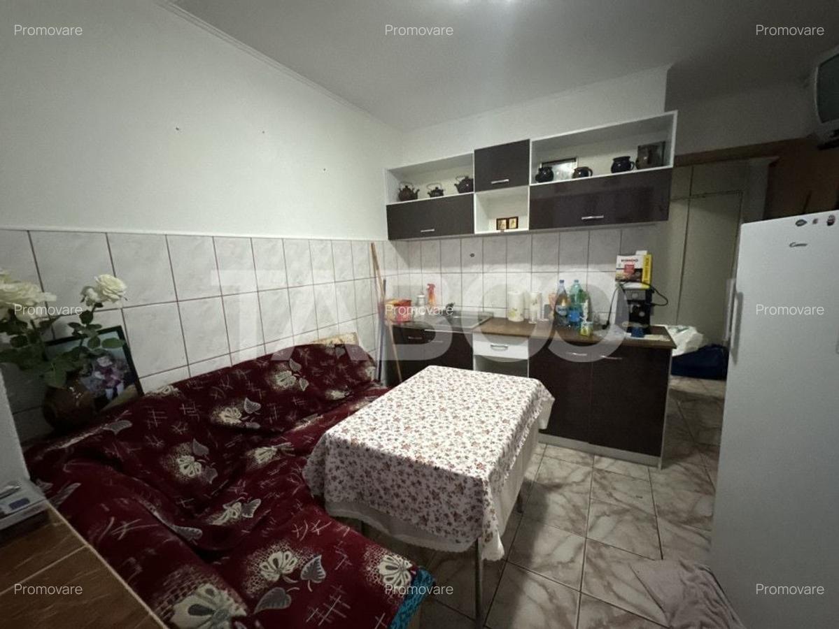Apartament 2 camere + 2 balcoane zona Castanului 48 mp + 8 mp balcoane - 4